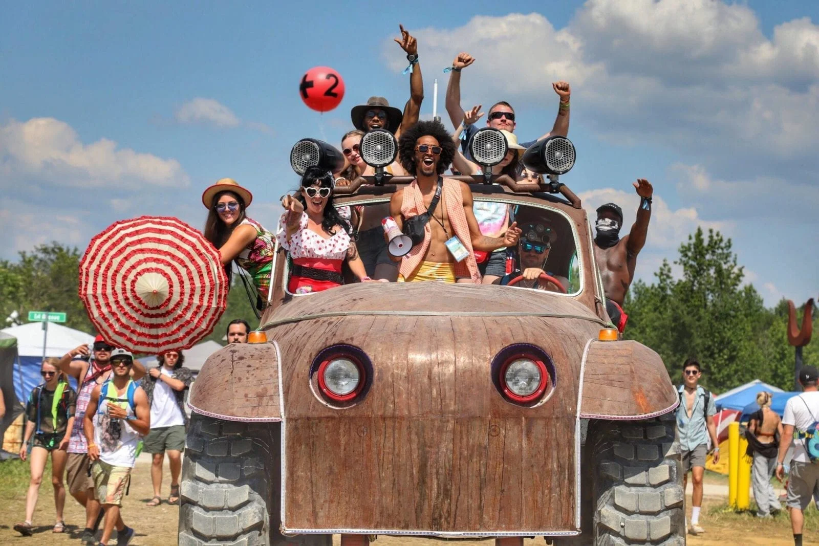 Bonnaroo Music Festival 2025 festival atmosphere