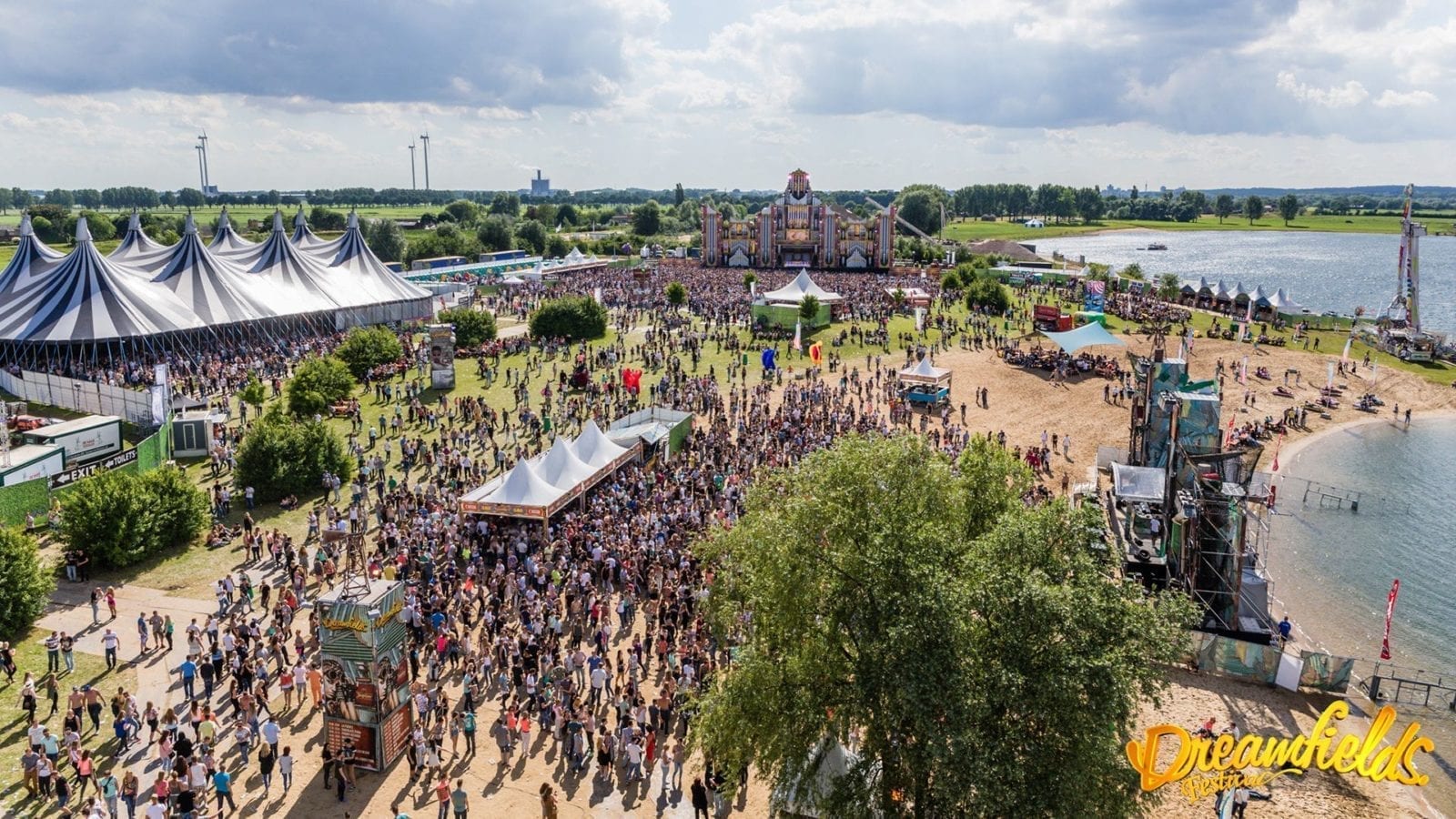 Dreamfields Festival 2025 festival atmosphere